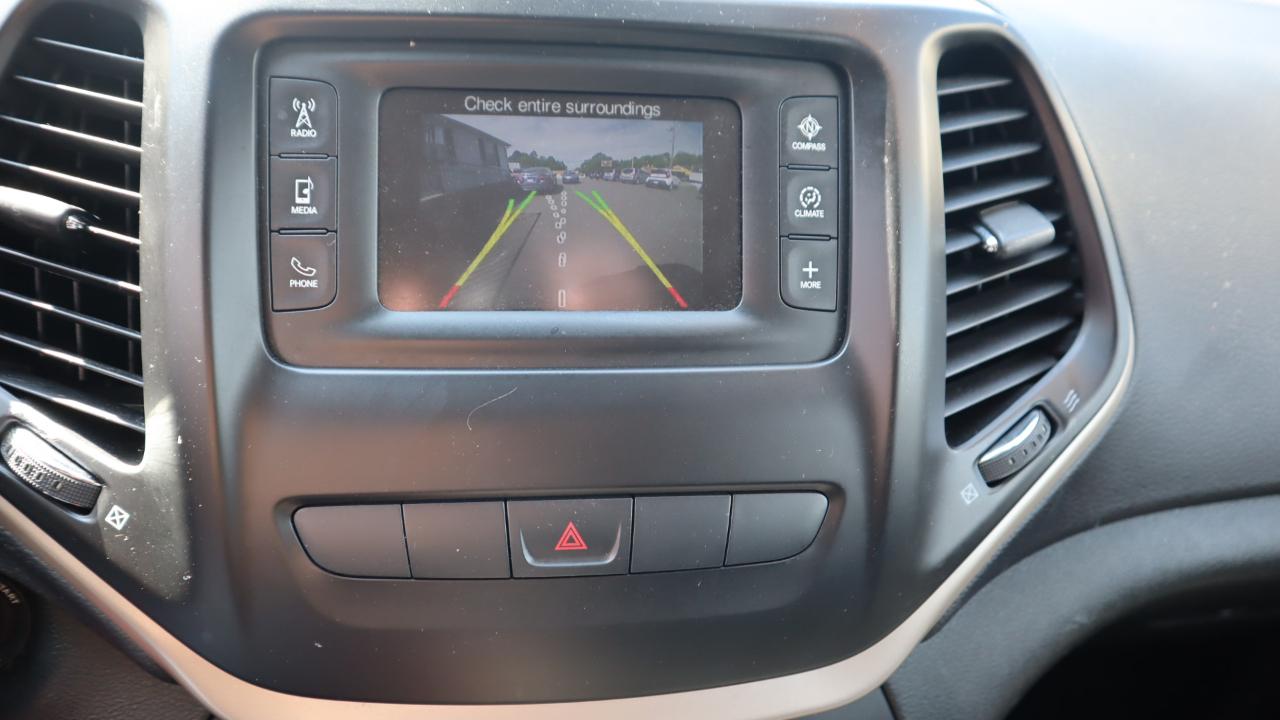 Jeep Cherokee 4WD 4dr Latitude 2015