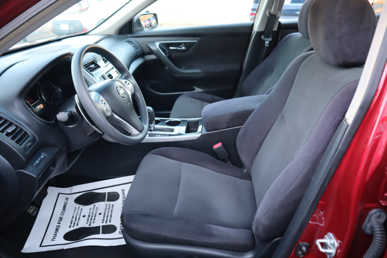 Nissan Altima 4dr Sdn V6 3.5 S 2013