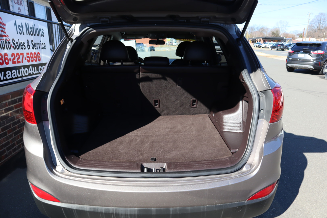 Hyundai Tucson AWD 4dr Auto GLS PZEV 2012