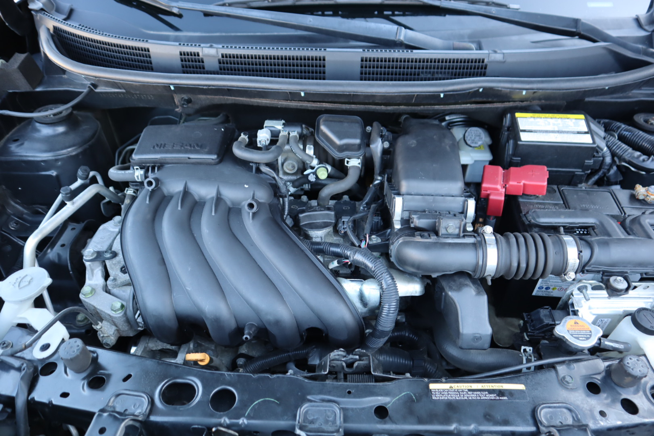 Nissan Versa Sedan SV CVT 2019