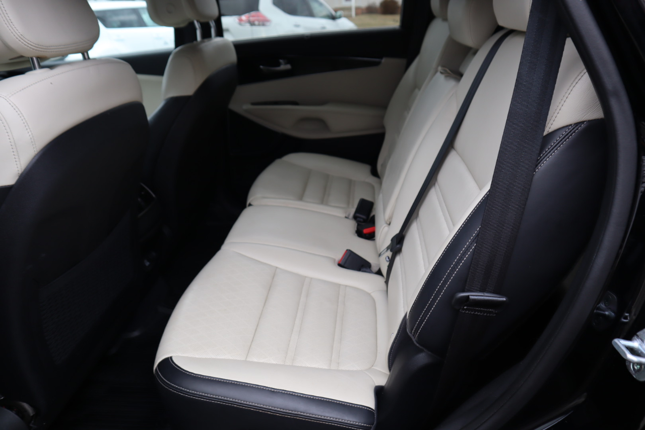 Kia Sorento FWD 4dr 3.3L SXL 2016