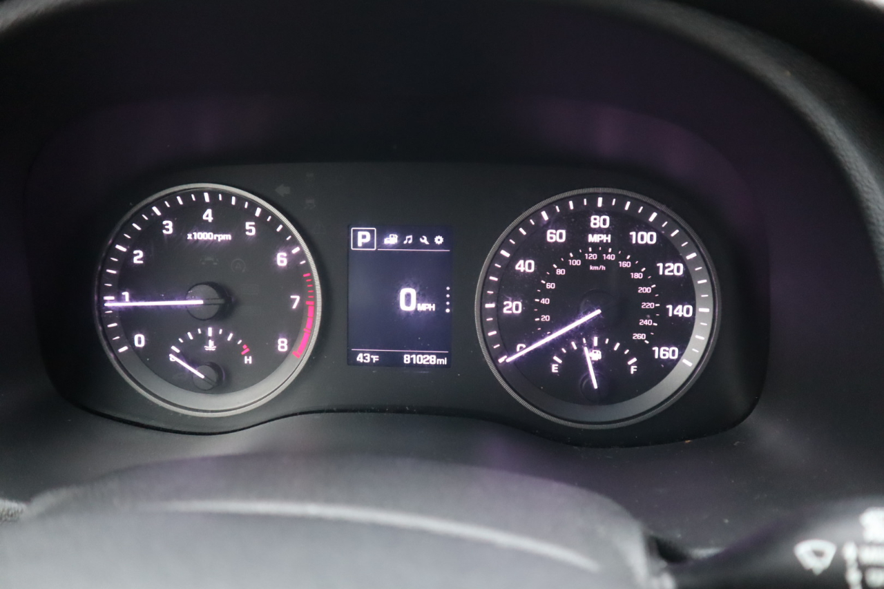 Hyundai Tucson FWD 4dr Sport w/Beige Int 2016