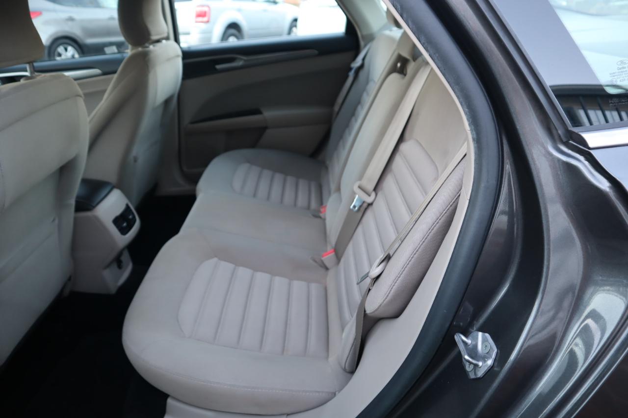 Ford Fusion SE FWD 2017