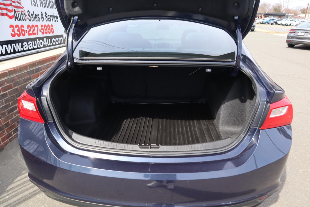 Chevrolet Malibu 4dr Sdn LT w/1LT 2017