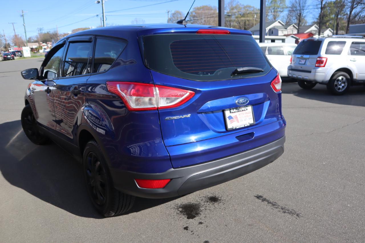 Ford Escape FWD 4dr S 2016