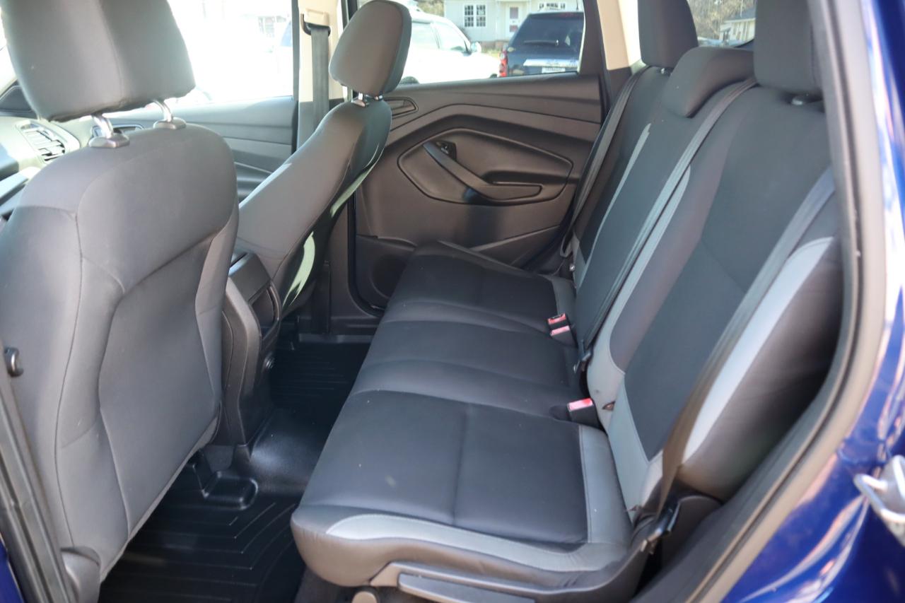 Ford Escape FWD 4dr S 2016