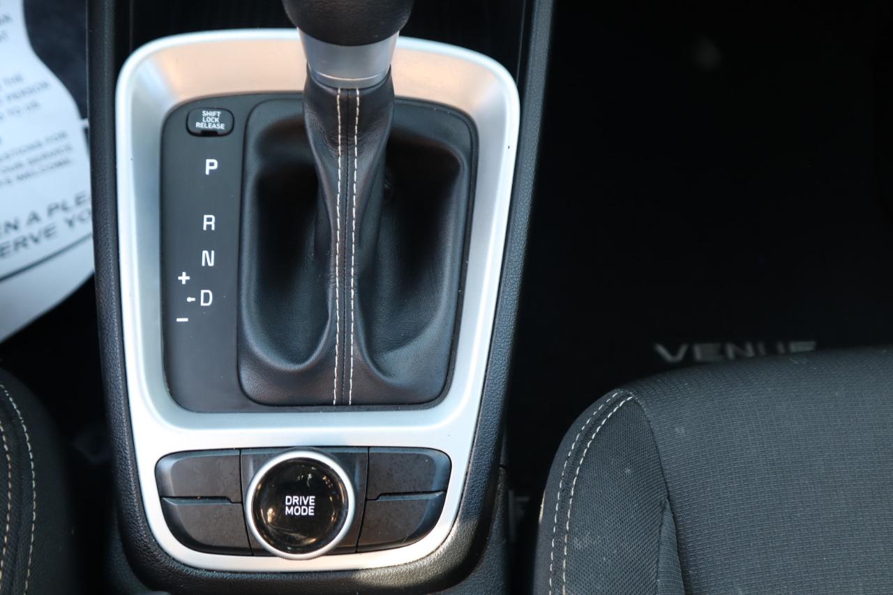 Hyundai Venue SEL IVT 2020