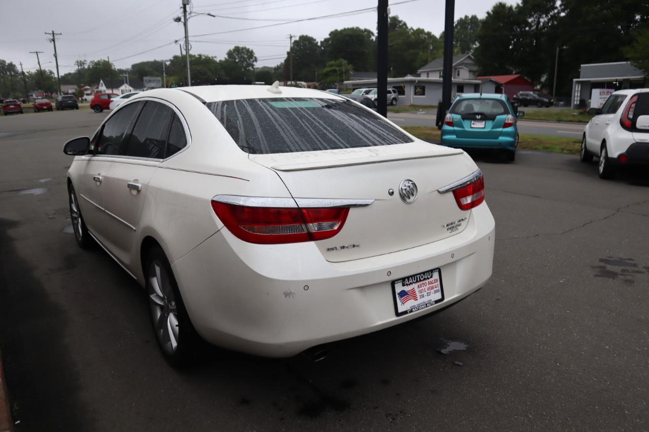 Buick Verano 4dr Sdn Leather Group 2012