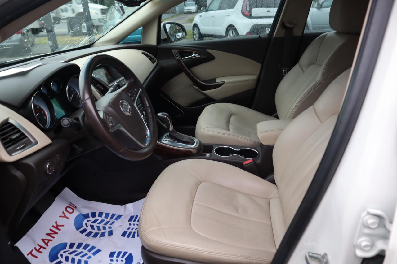 Buick Verano 4dr Sdn Leather Group 2012