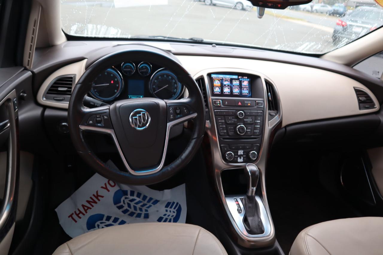 Buick Verano 4dr Sdn Leather Group 2012
