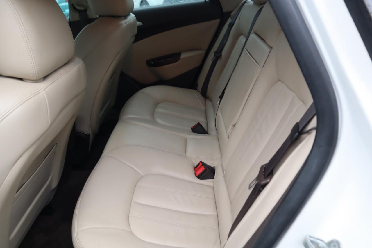 Buick Verano 4dr Sdn Leather Group 2012