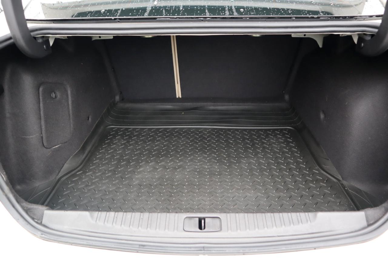 Buick Verano 4dr Sdn Leather Group 2012