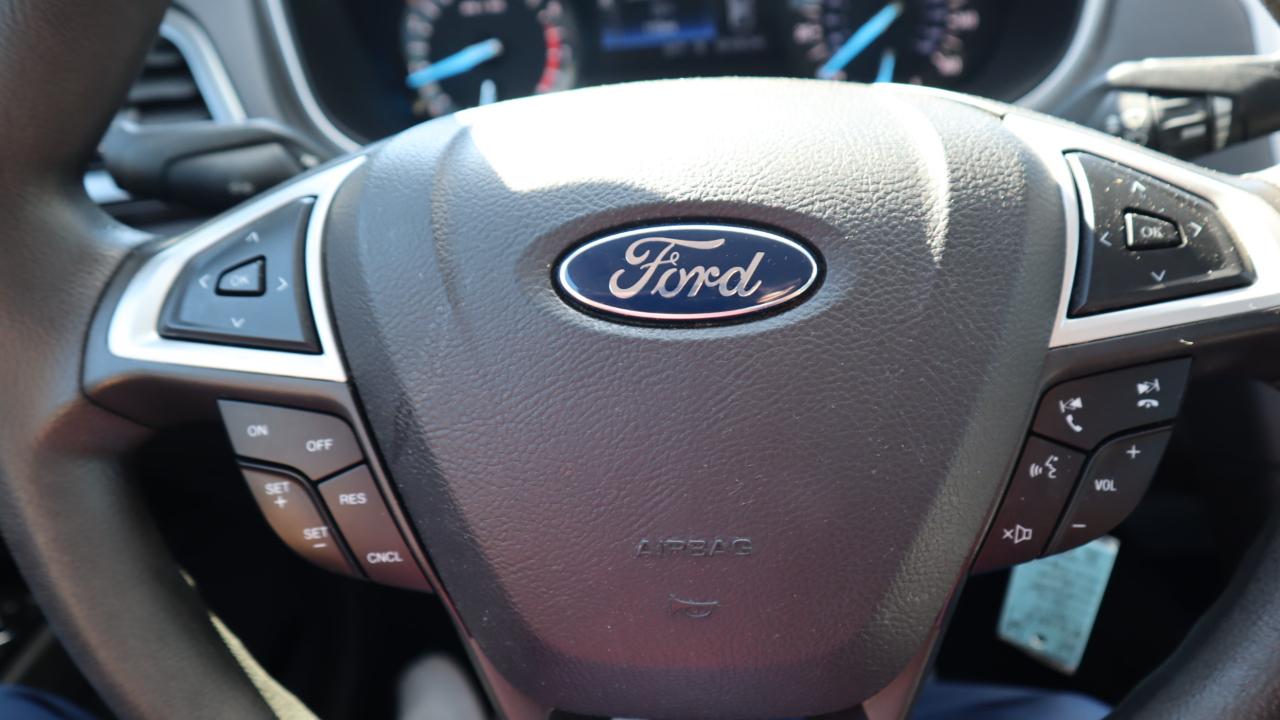 Ford Fusion 4dr Sdn SE FWD 2015