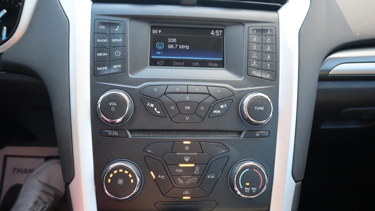 Ford Fusion 4dr Sdn SE FWD 2015