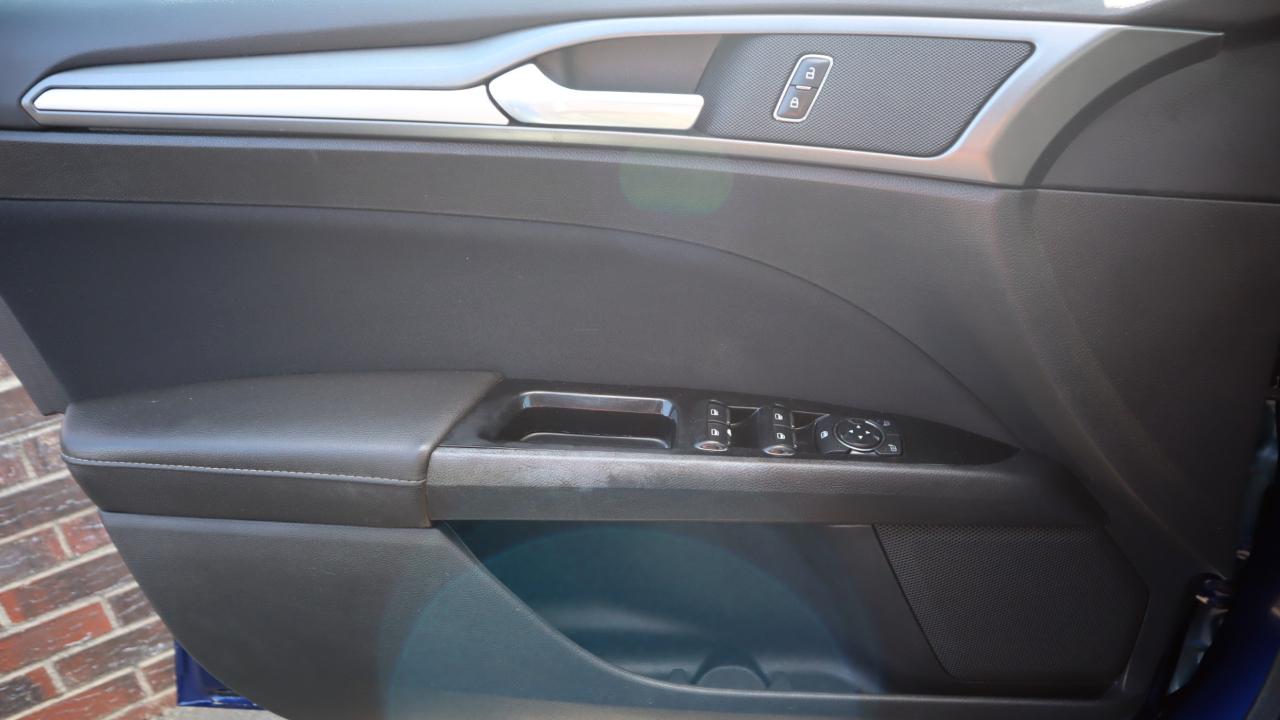 Ford Fusion 4dr Sdn SE FWD 2015