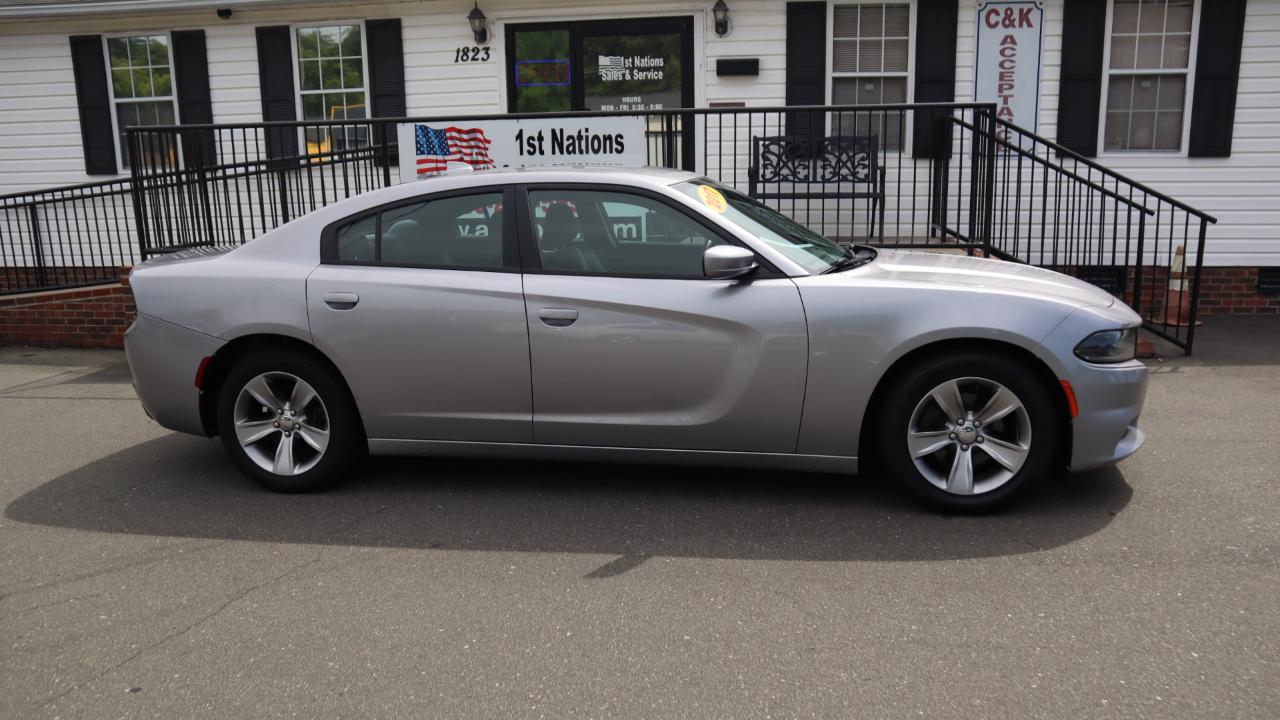 Dodge Charger SXT RWD 2017