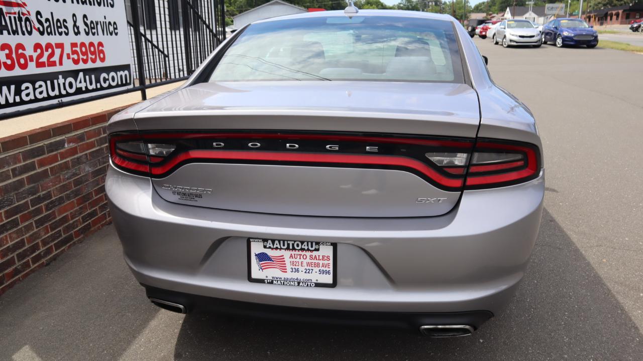 Dodge Charger SXT RWD 2017