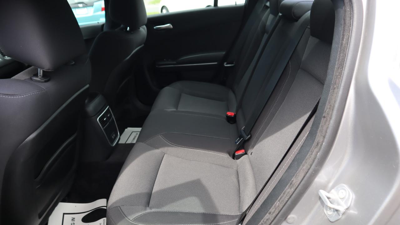 Dodge Charger SXT RWD 2017