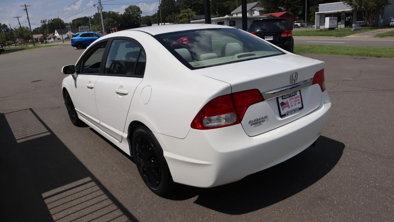 Honda Civic Sdn 4dr Auto LX 2011