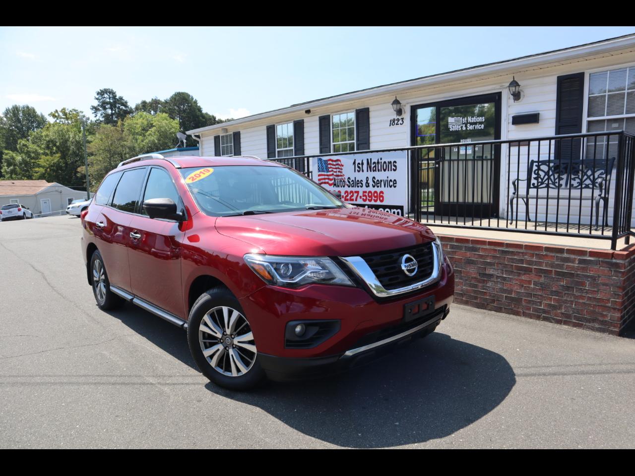 2019 Nissan Pathfinder 4x4 SL