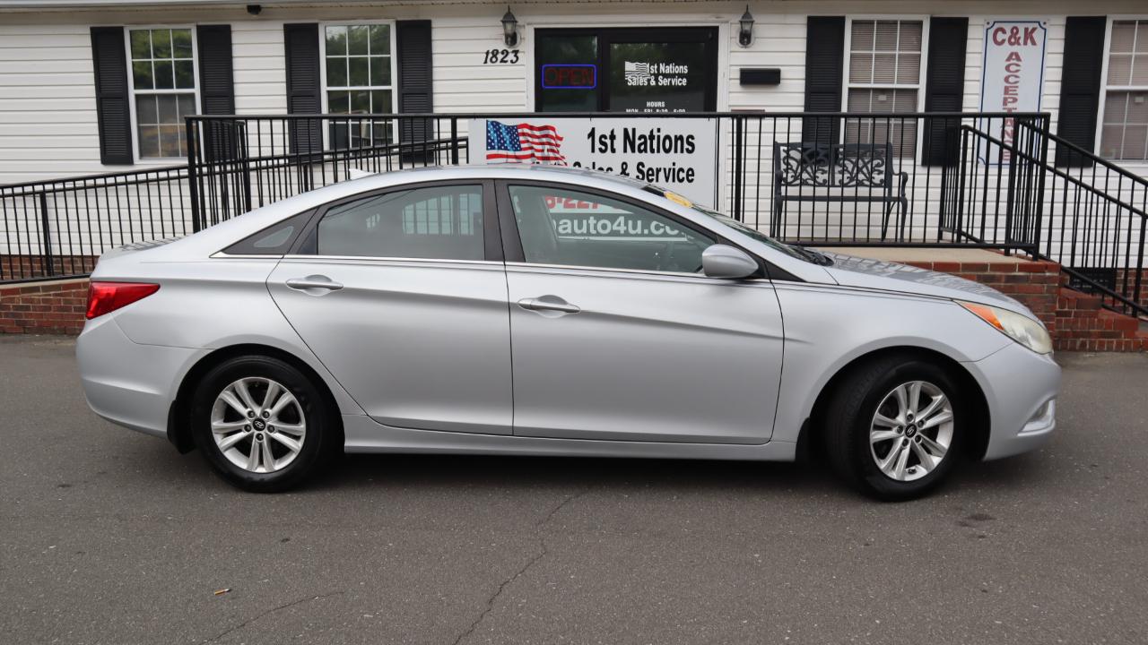 Hyundai Sonata 4dr Sdn 2.4L Auto GLS 2013