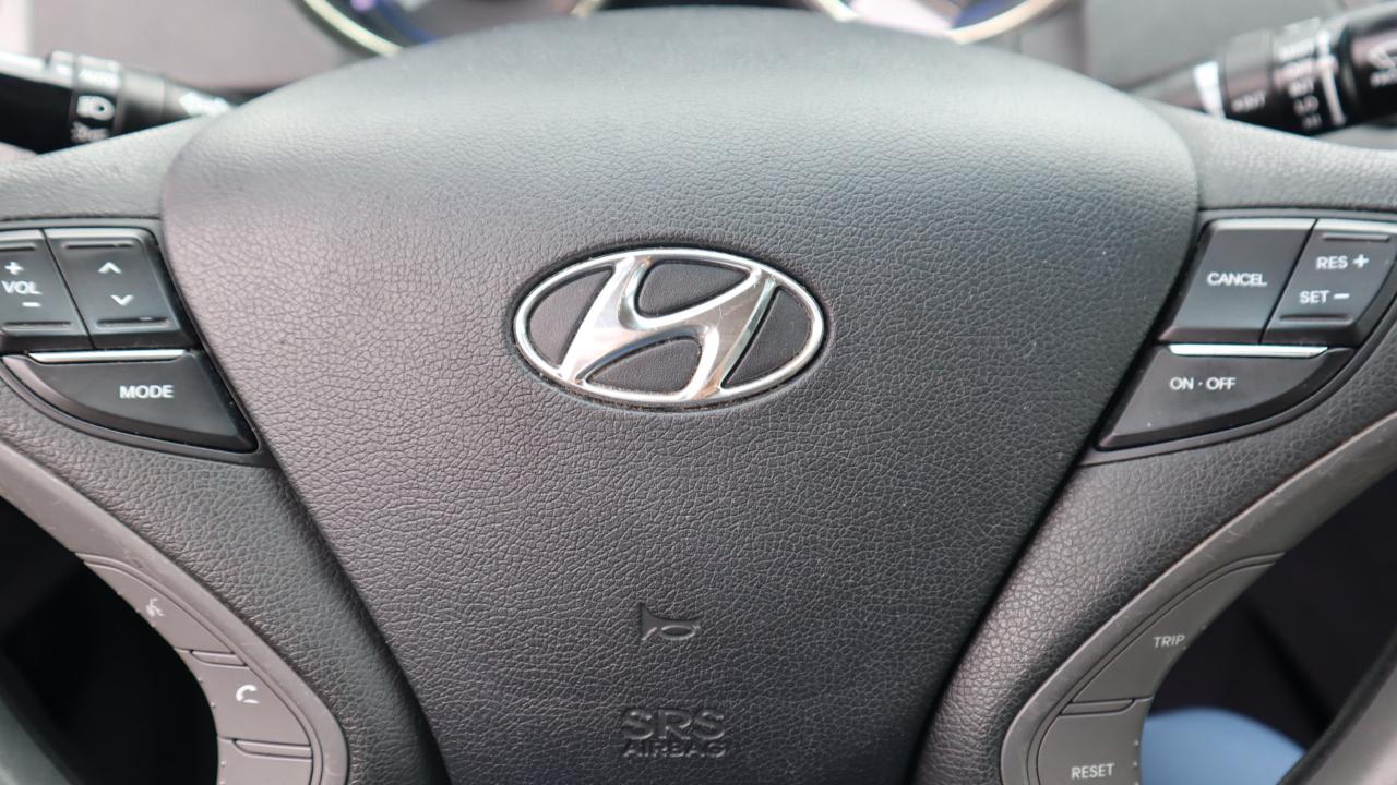 Hyundai Sonata 4dr Sdn 2.4L Auto GLS 2013