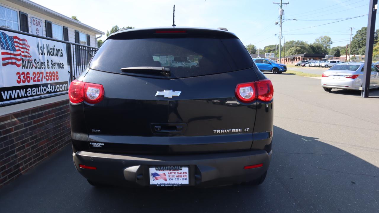 Chevrolet Traverse AWD 4dr LT w/1LT 2011