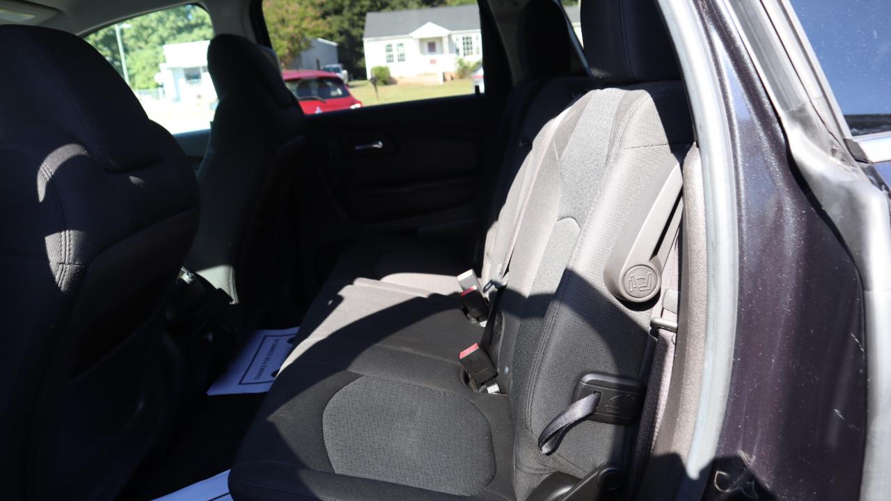 Chevrolet Traverse AWD 4dr LT w/1LT 2011