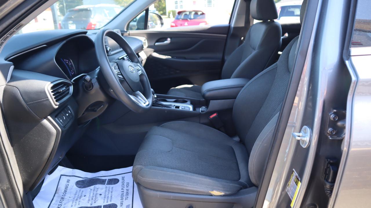 Hyundai Santa Fe SEL 2.4L Auto FWD 2019