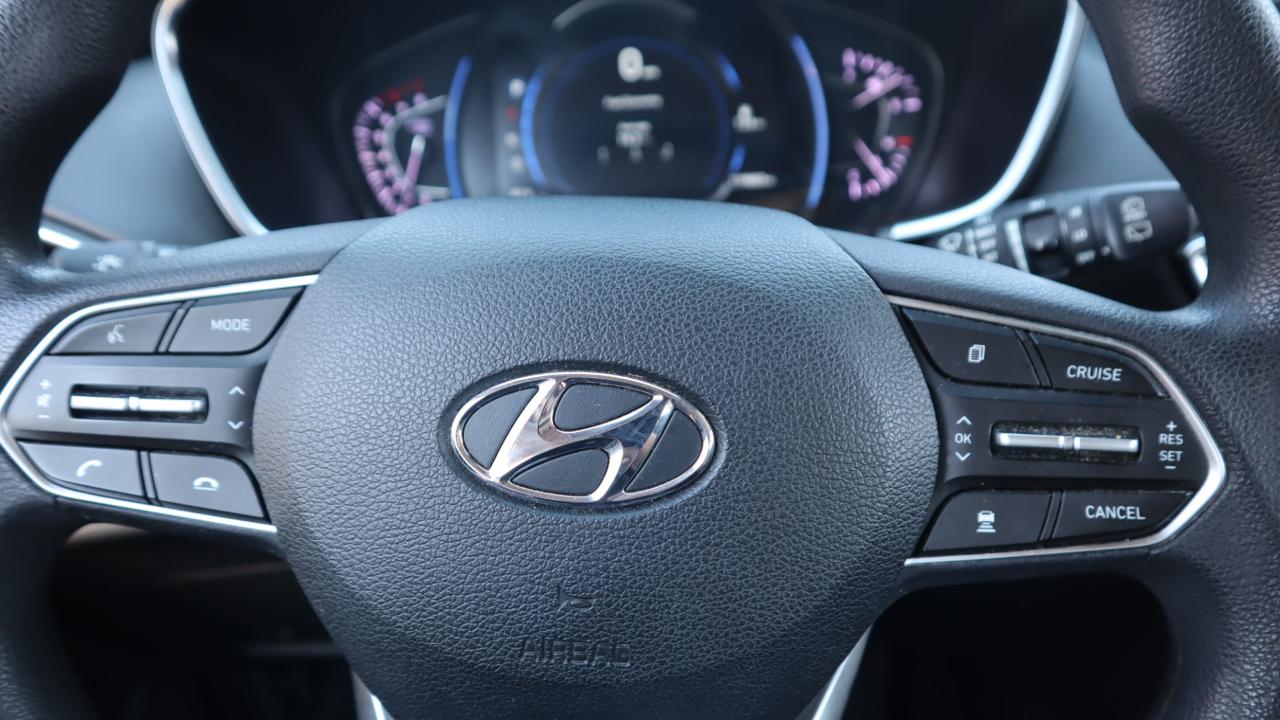 Hyundai Santa Fe SEL 2.4L Auto FWD 2019