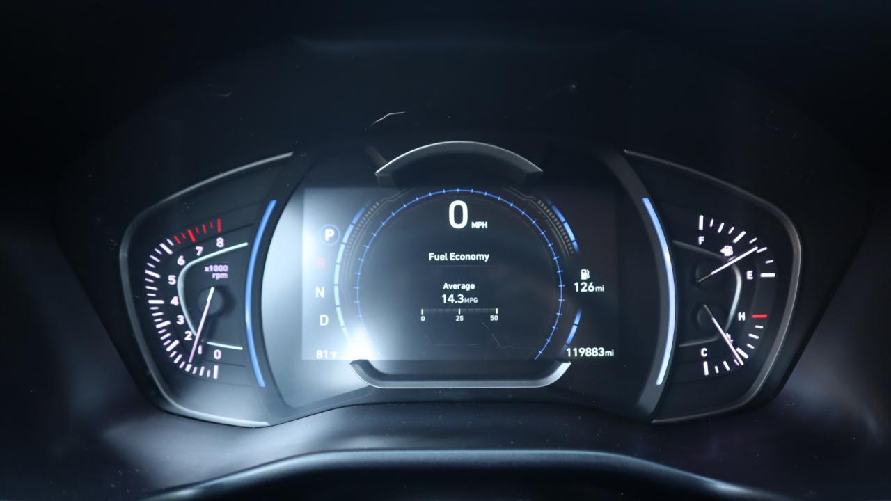 Hyundai Santa Fe SEL 2.4L Auto FWD 2019
