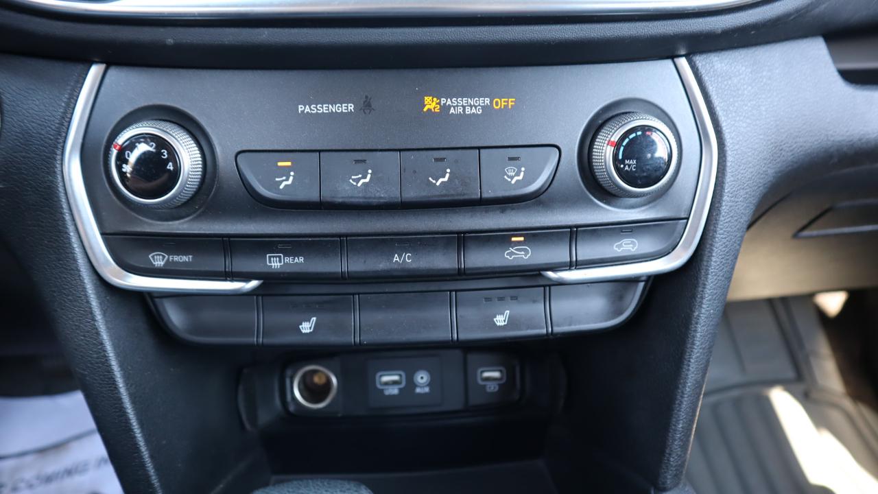 Hyundai Santa Fe SEL 2.4L Auto FWD 2019