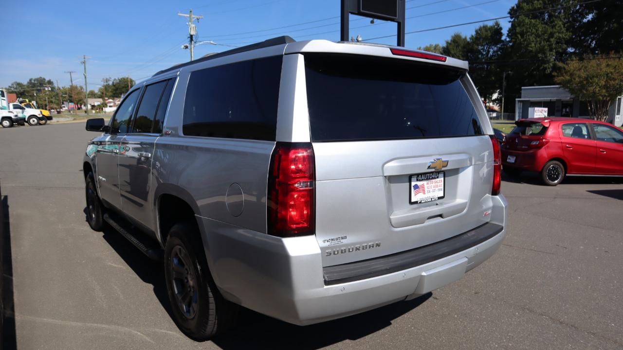 Chevrolet Suburban 4WD 4dr 1500 LT 2017