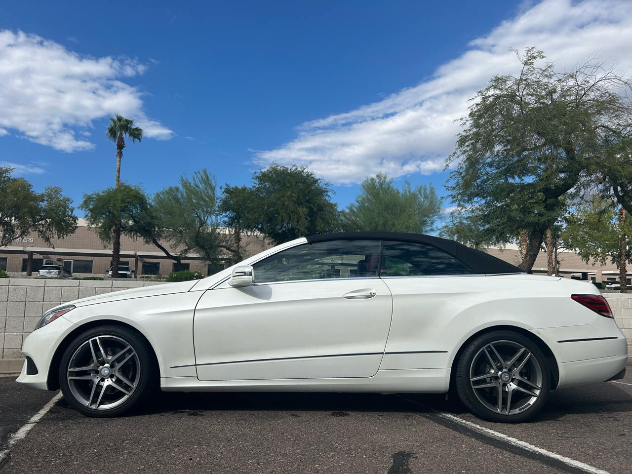 2014 Mercedes Benz E Cabriolet photo 2