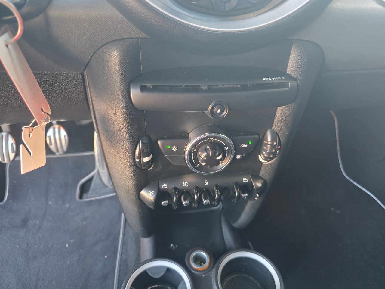 2012 Mini Cooper Hardtop S photo 28