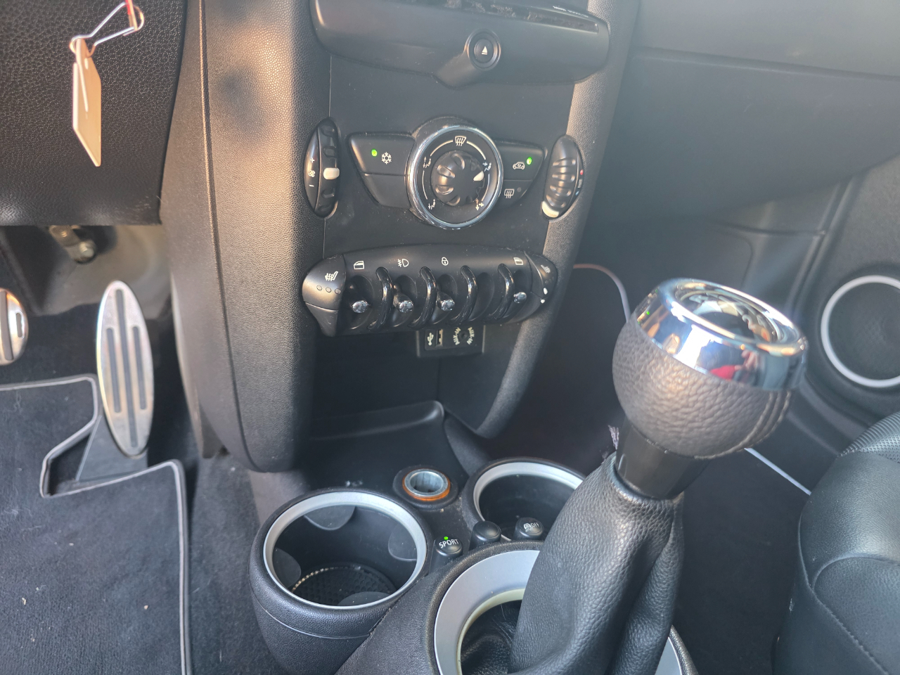 2012 Mini Cooper Hardtop S photo 29