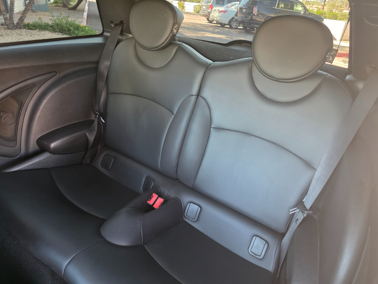 2012 Mini Cooper Hardtop S photo 31