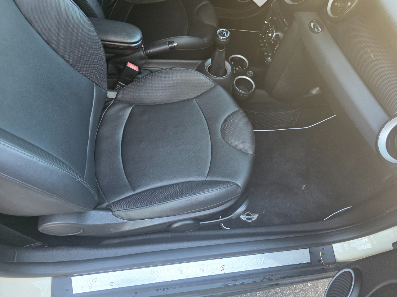 2012 Mini Cooper Hardtop S photo 36