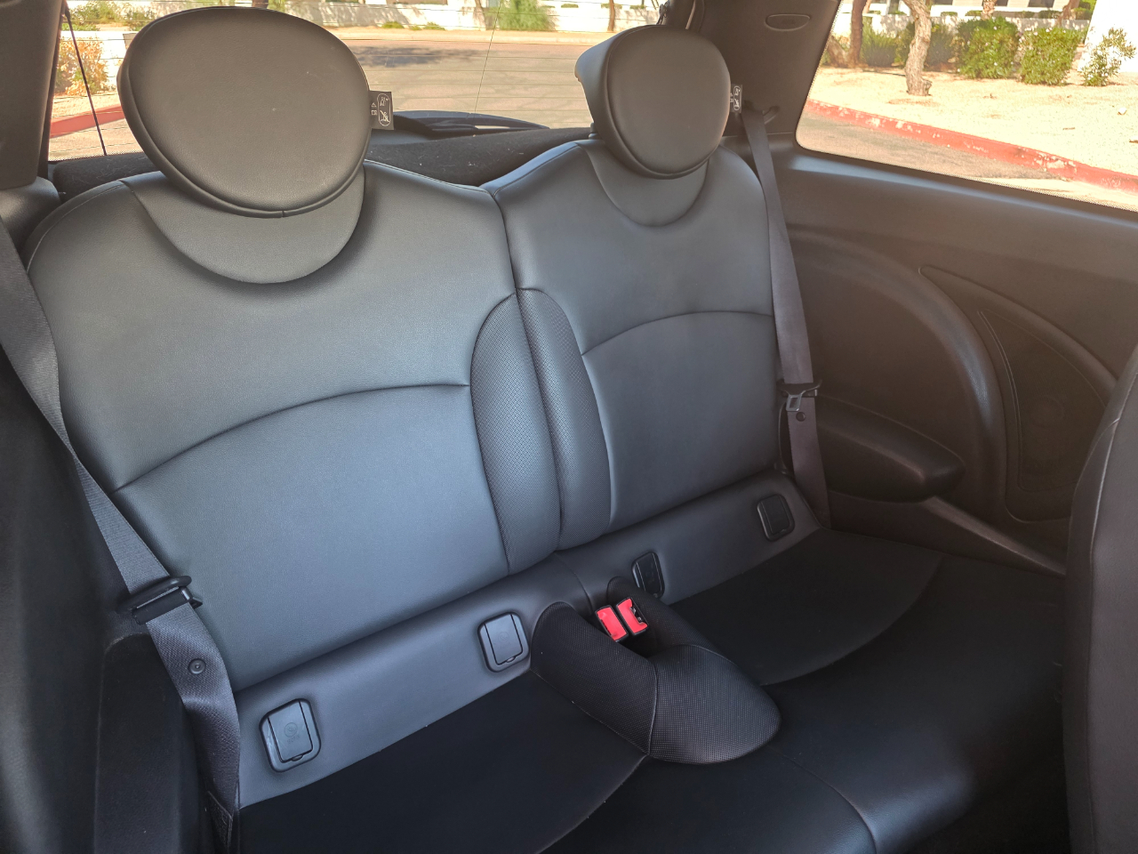 2012 Mini Cooper Hardtop S photo 39