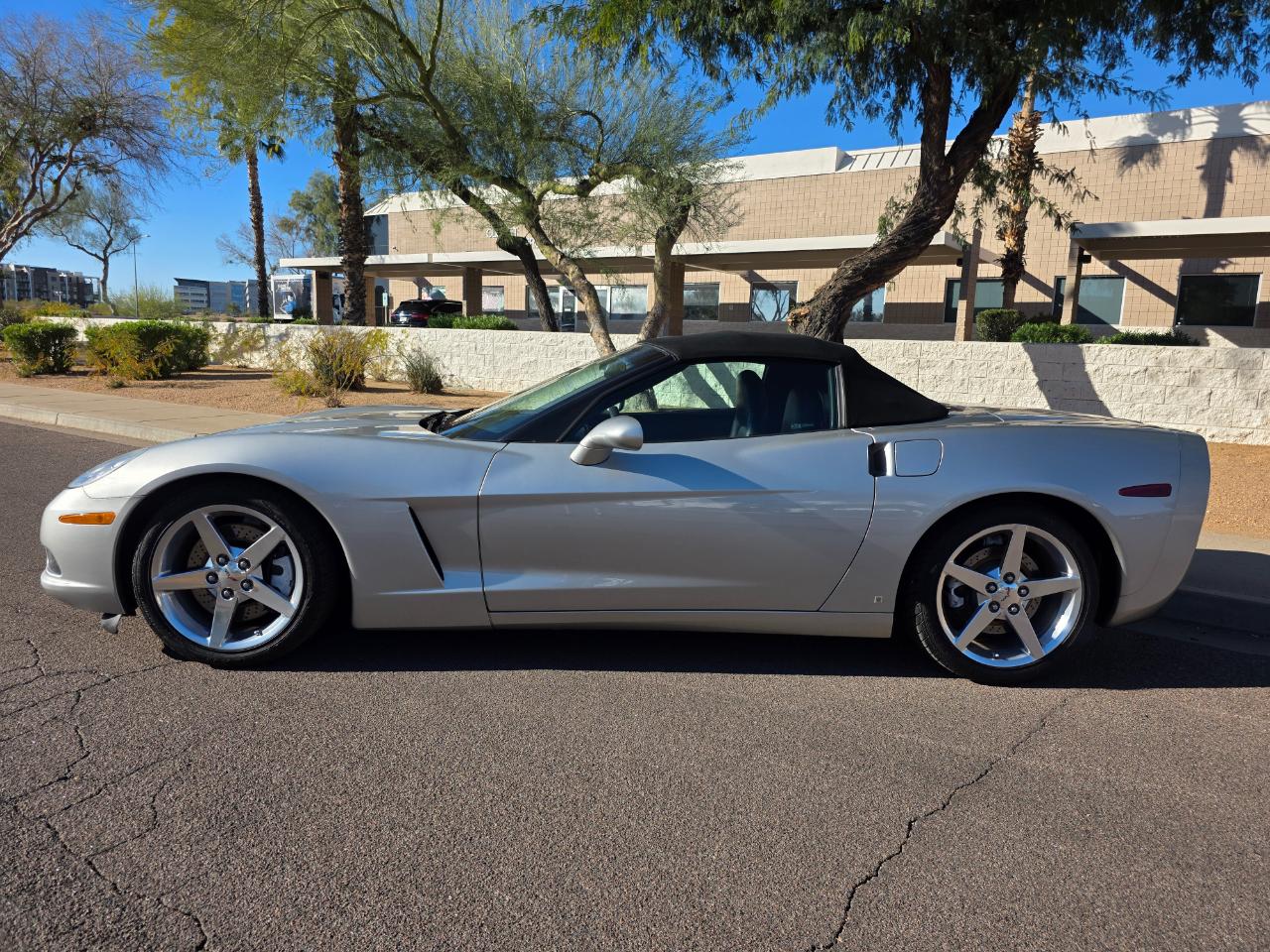 Chevrolet Corvette Z51 3LT Convertible 2006