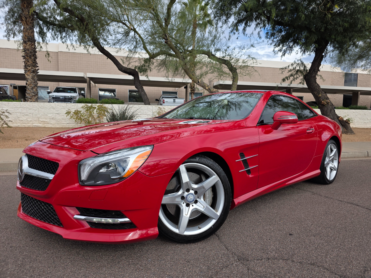 Mercedes-Benz SL-Class SL550R 2013