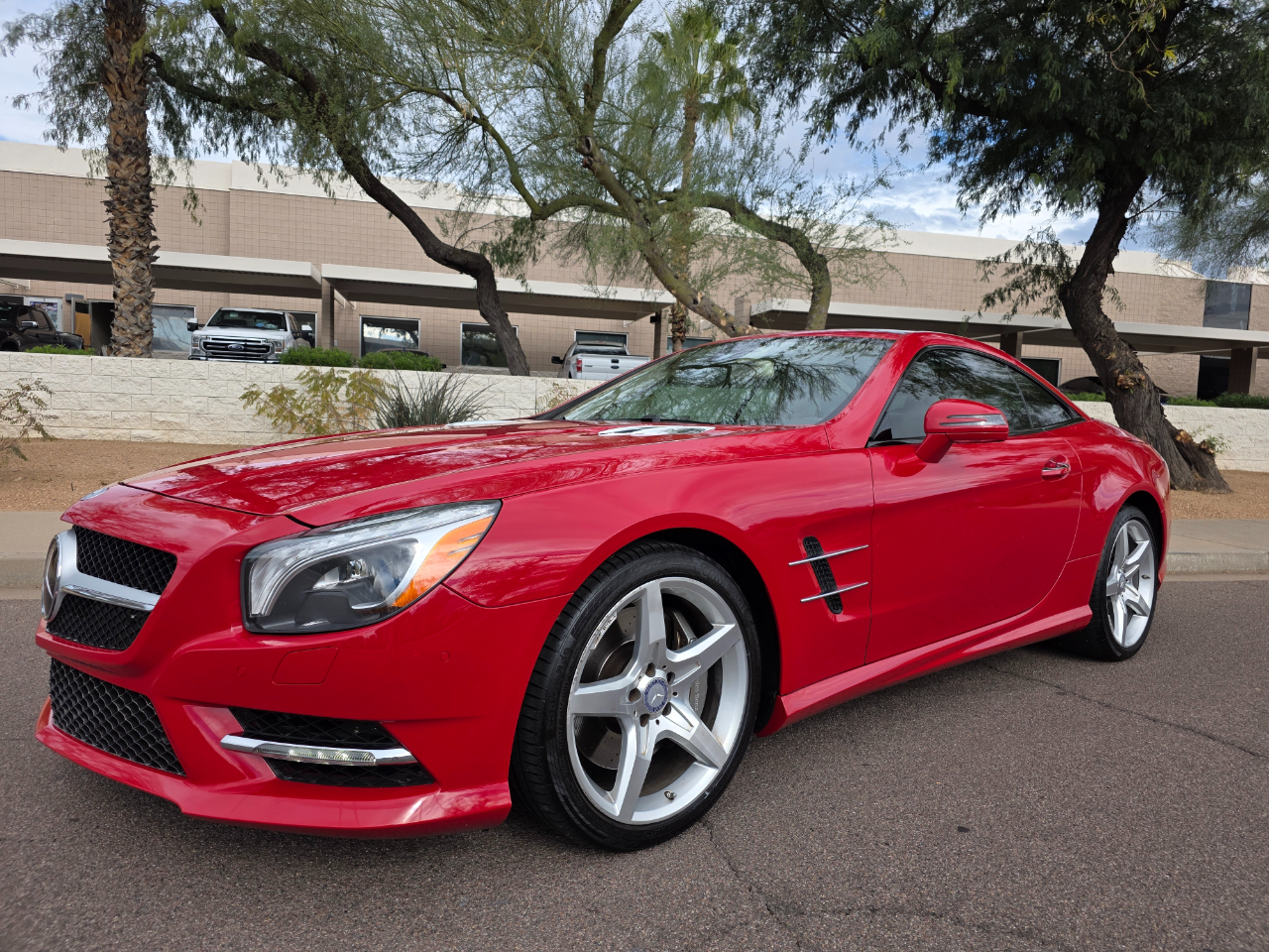 Mercedes-Benz SL-Class SL550R 2013