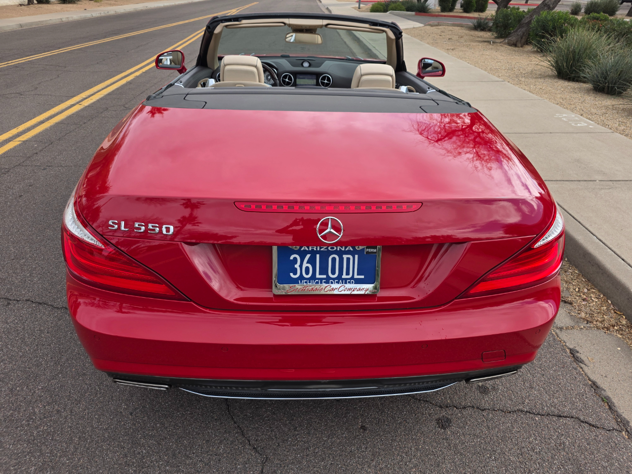 Mercedes-Benz SL-Class SL550R 2013