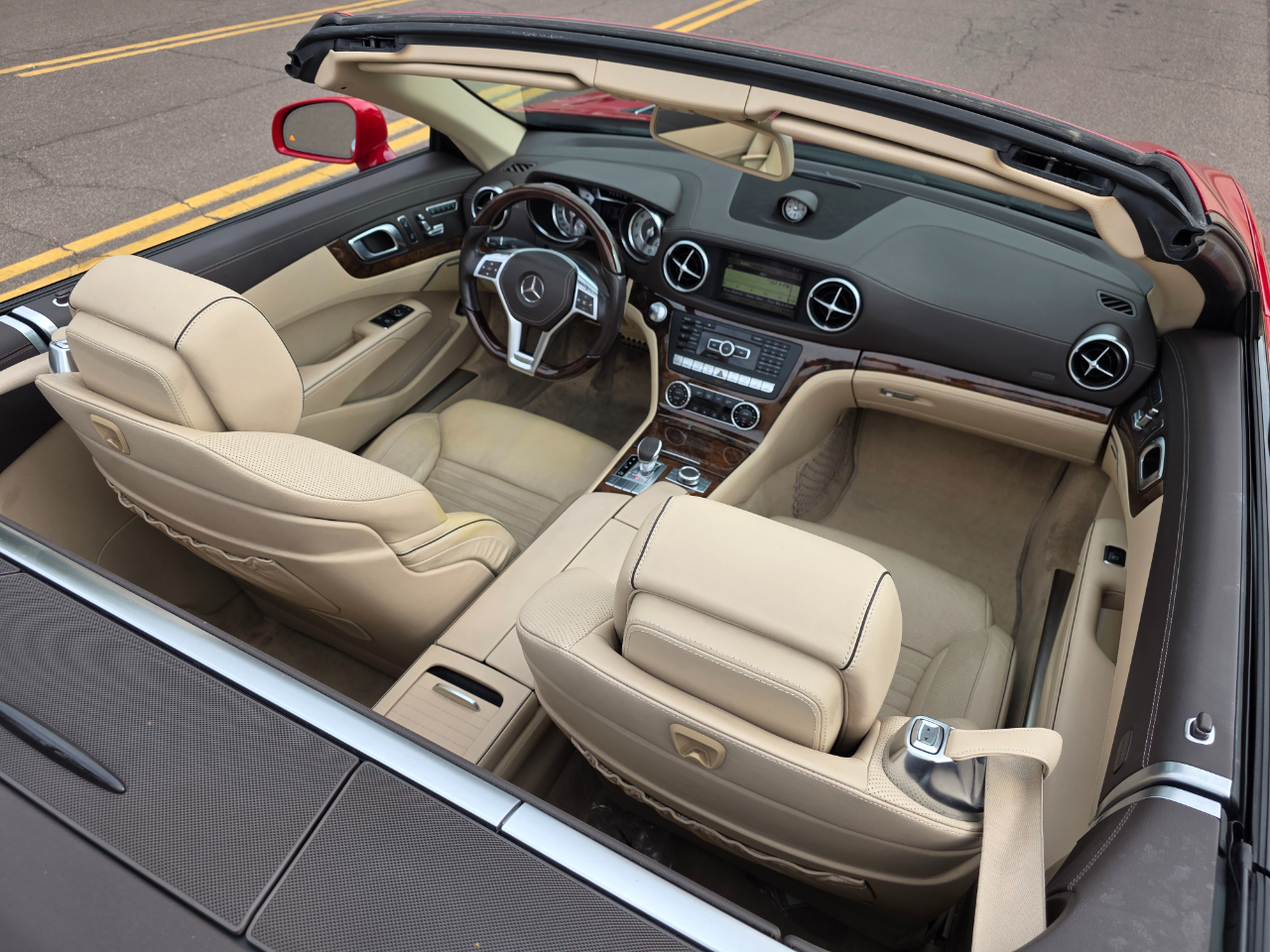 Mercedes-Benz SL-Class SL550R 2013