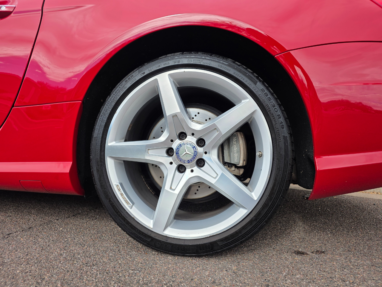 Mercedes-Benz SL-Class SL550R 2013