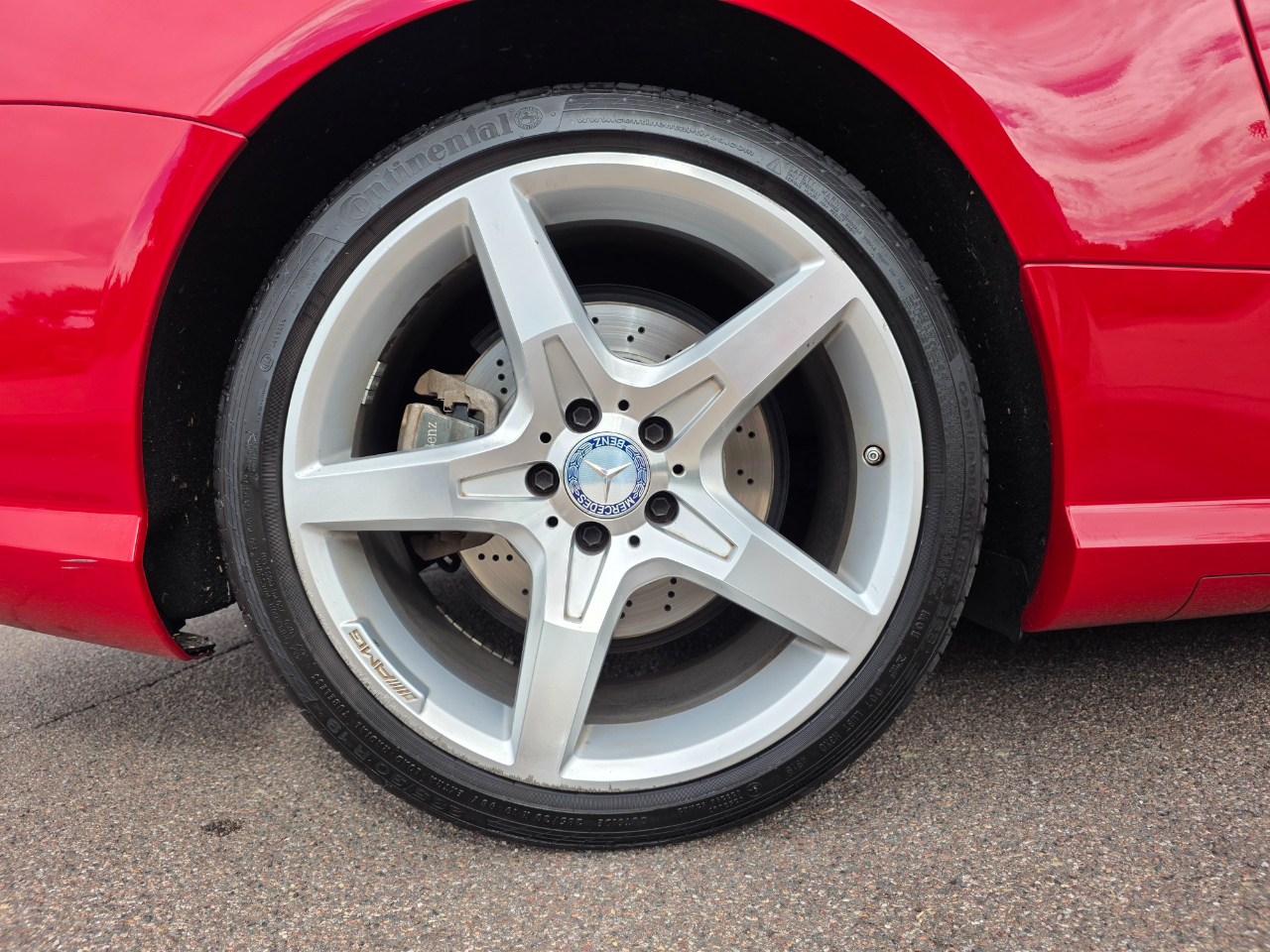 Mercedes-Benz SL-Class SL550R 2013