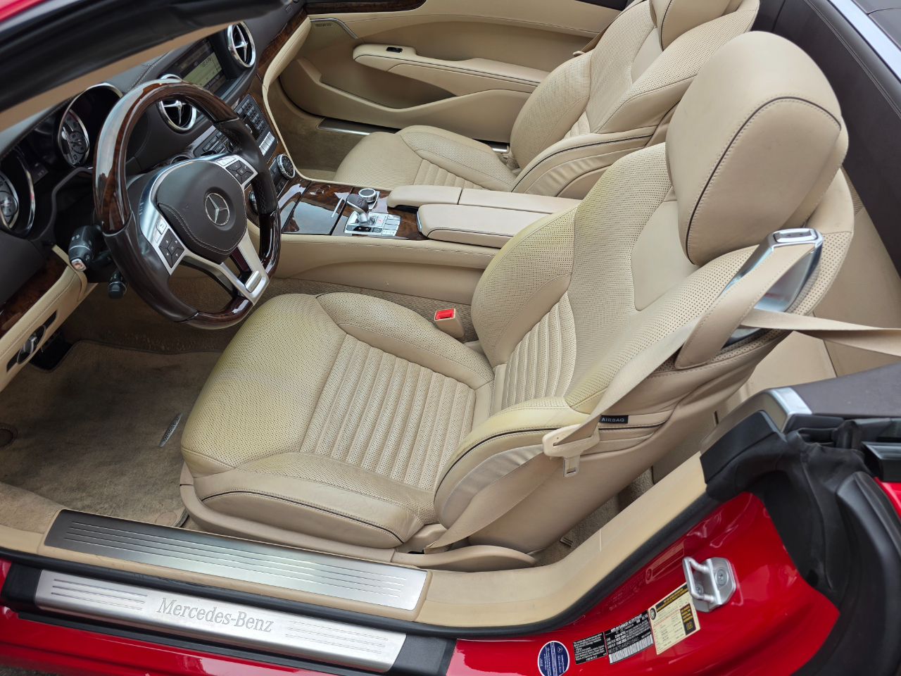 Mercedes-Benz SL-Class SL550R 2013