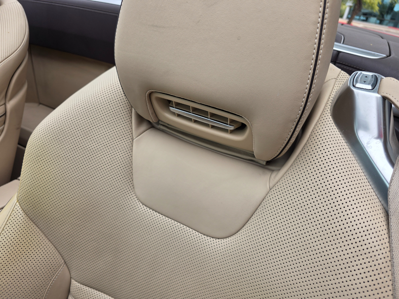 Mercedes-Benz SL-Class SL550R 2013