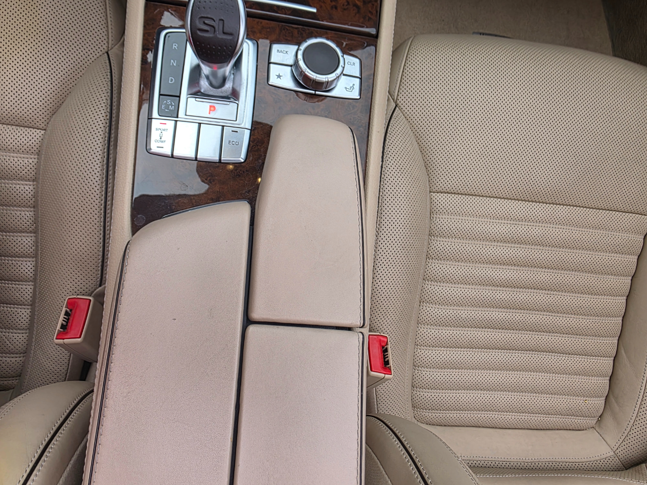 Mercedes-Benz SL-Class SL550R 2013