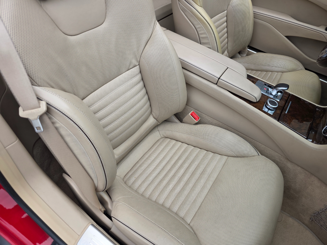 Mercedes-Benz SL-Class SL550R 2013